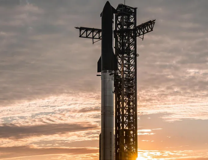 SpaceX pushes Starship test flight back one day due to weather